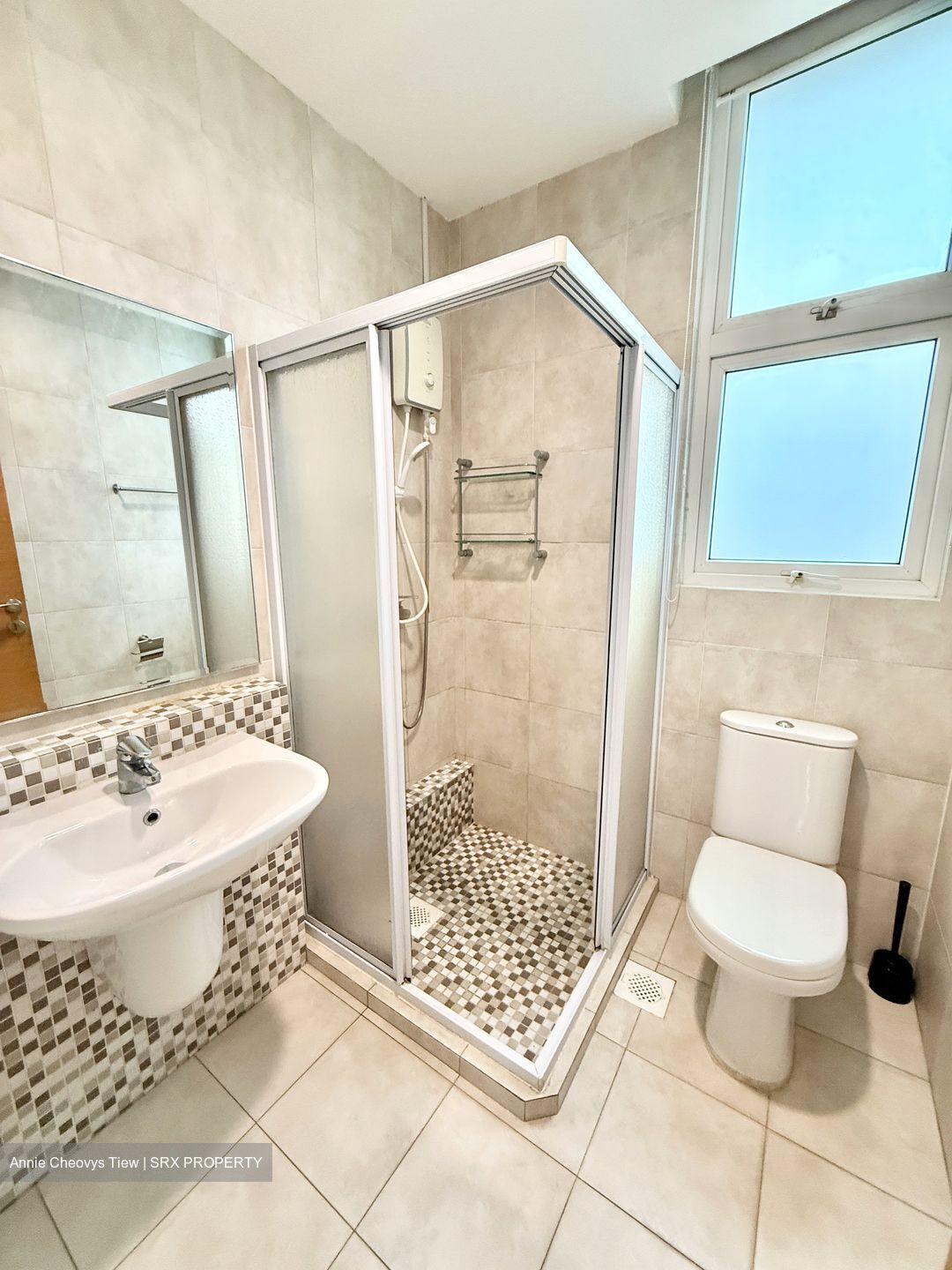 East Shine (D14), Apartment #573550761